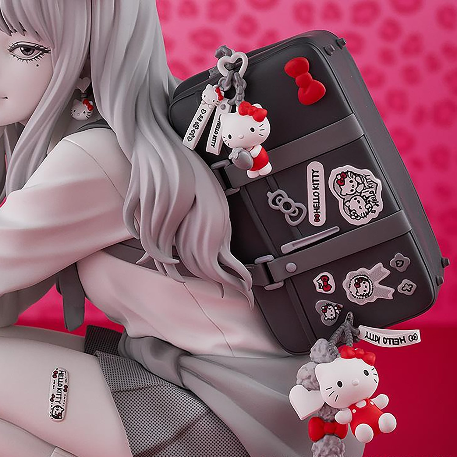 Hello Kitty Gyaru Tomie x Hello Kitty Collectible Figure  (Prototype Shown) View 5