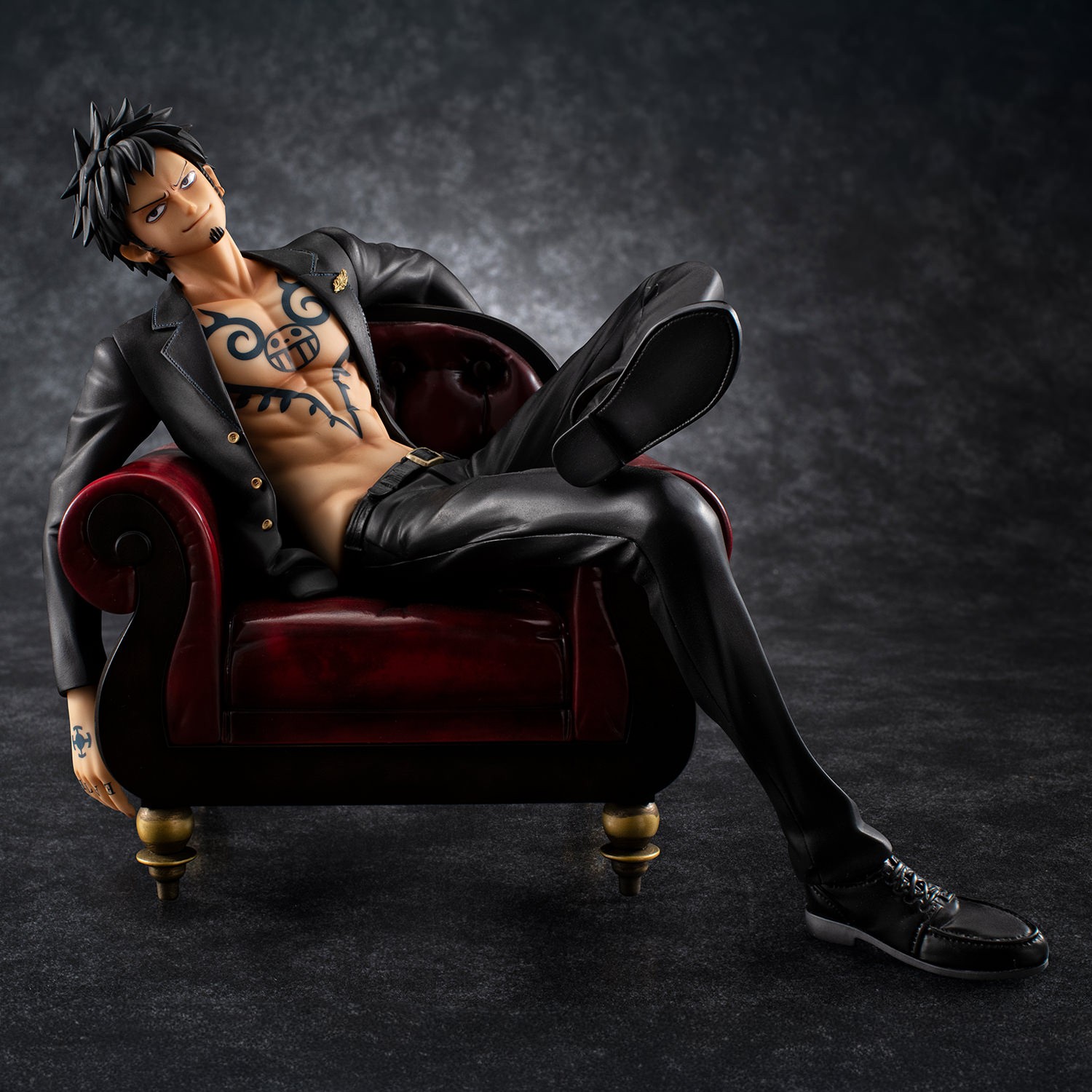 One Piece Trafalgar Law Ver.R Collectible Figure  (Prototype Shown) View 10