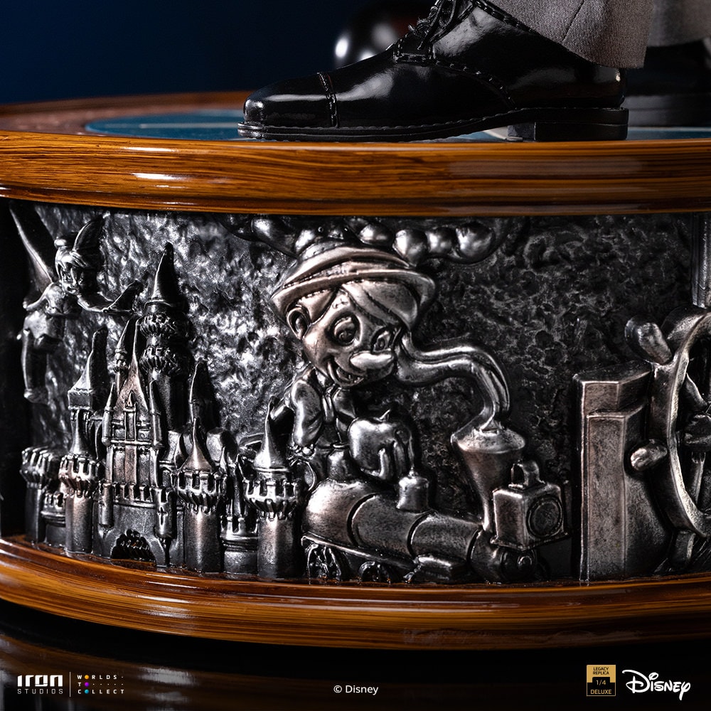 Disney Walt Disney & Mickey Mouse Quarter Scale Statue  (Prototype Shown) View 7