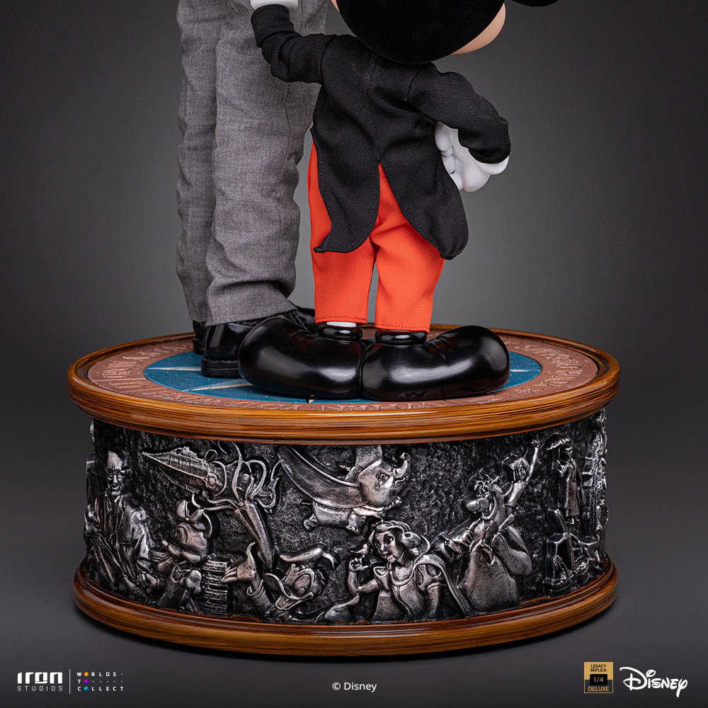Disney Walt Disney & Mickey Mouse Quarter Scale Statue  (Prototype Shown) View 15