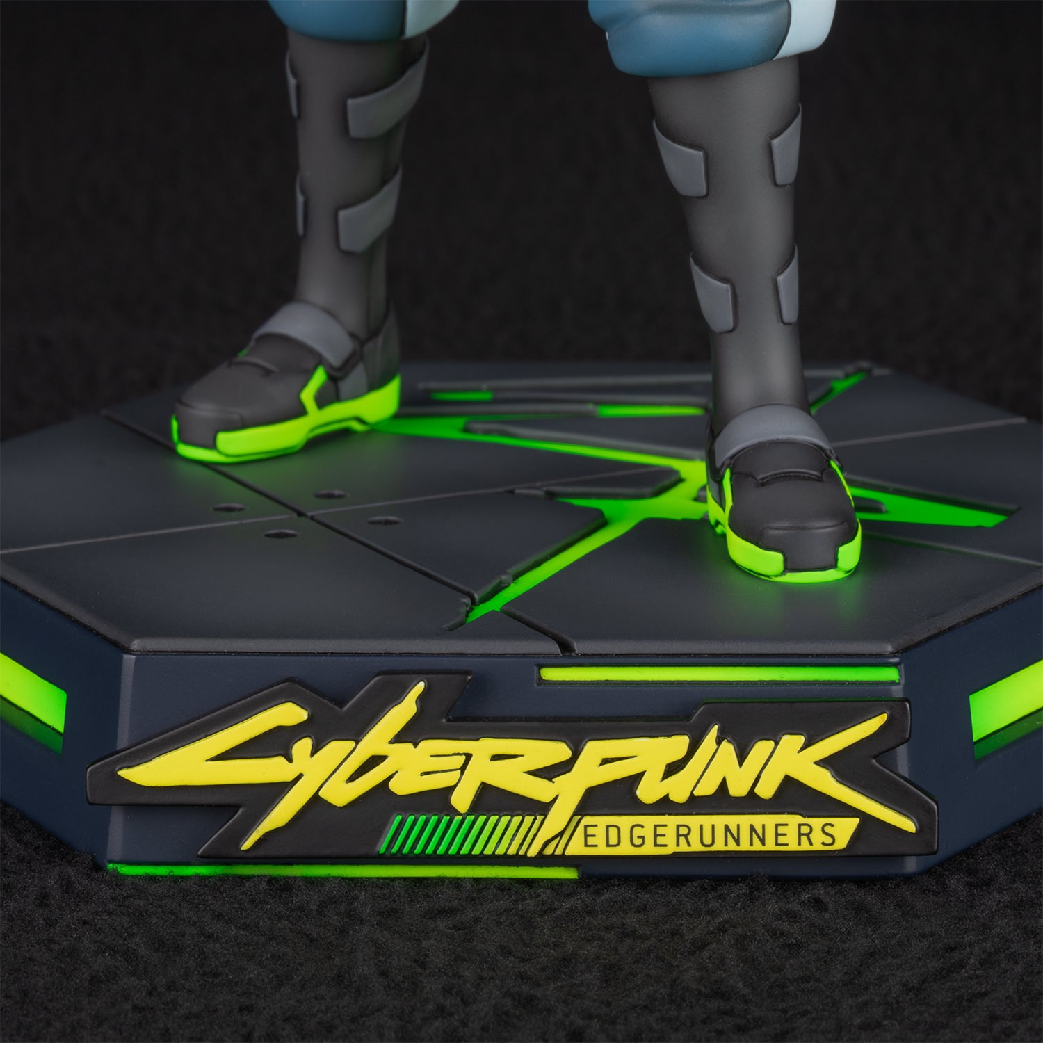 Cyberpunk 2077 David Collectible Figure  (Prototype Shown) View 7