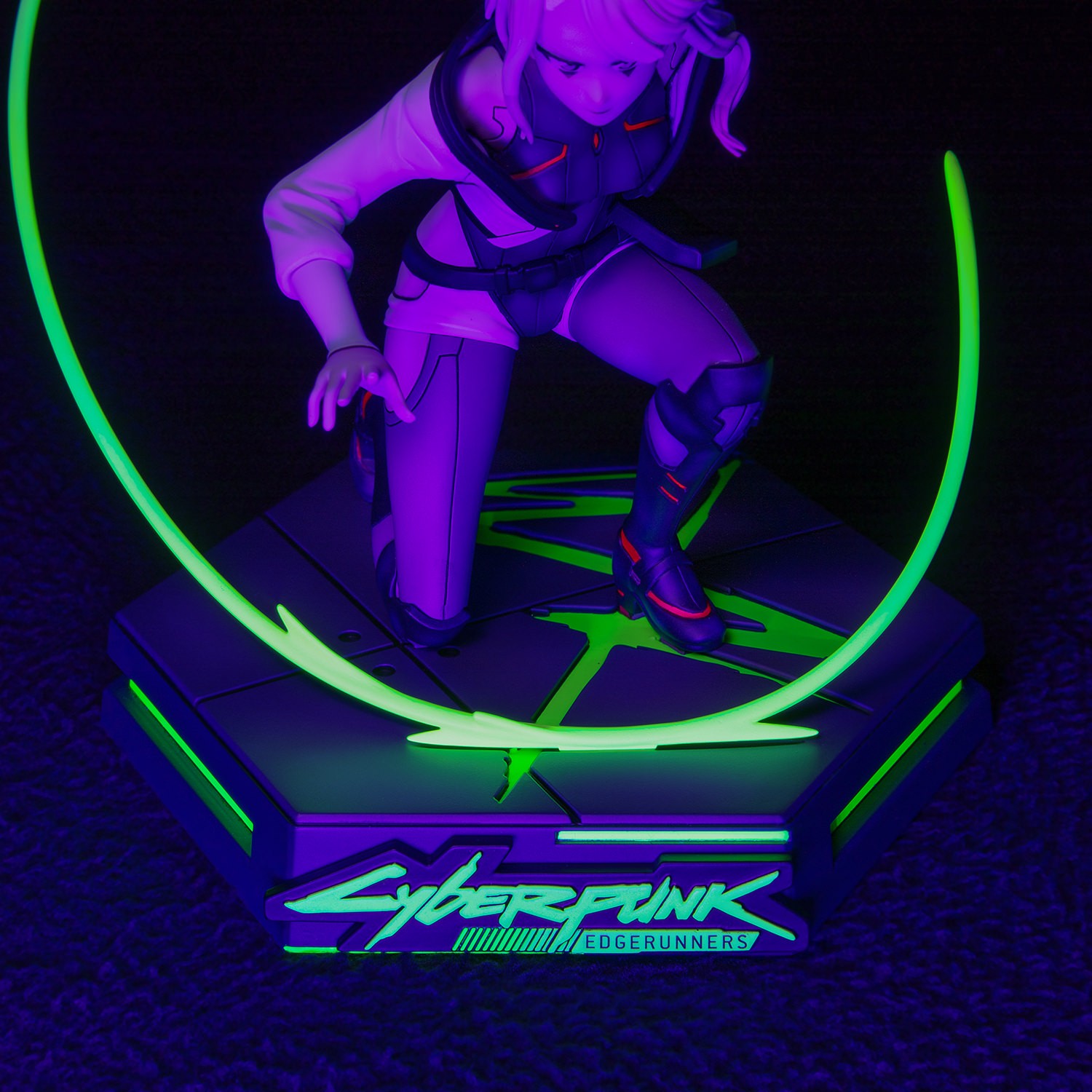 Cyberpunk 2077 Lucy Collectible Figure  (Prototype Shown) View 6
