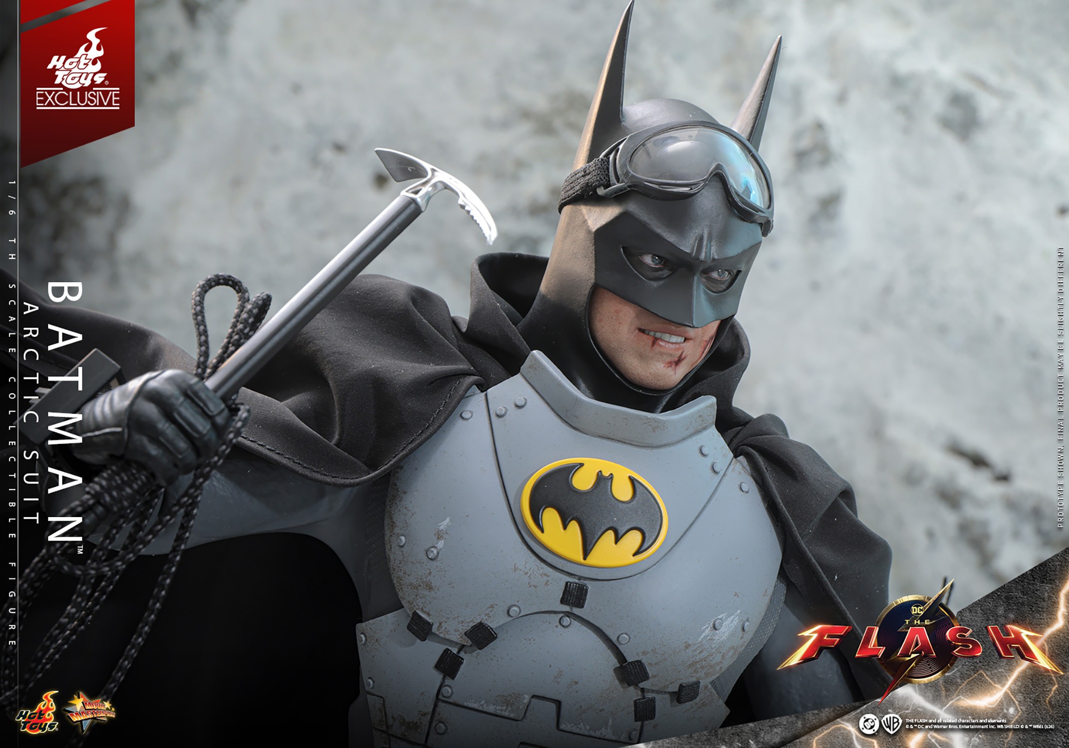 DC Comics Batman (Arctic Suit) Sixth Scale Figure  (Prototype Shown) View 9