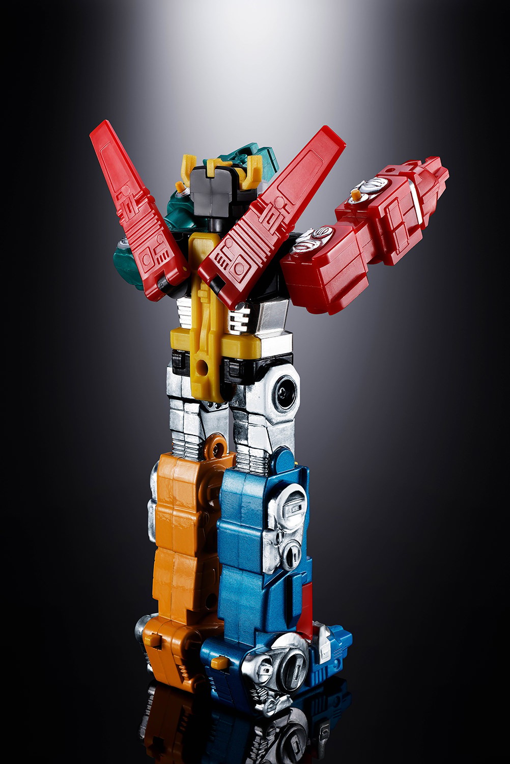 Voltron: Defender of the Universe Voltron Action Figure  (Prototype Shown) View 9