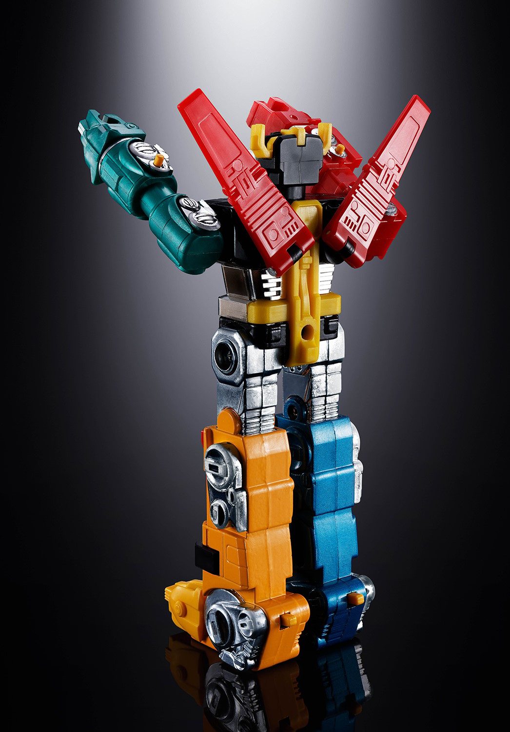 Voltron: Defender of the Universe Voltron Action Figure  (Prototype Shown) View 12
