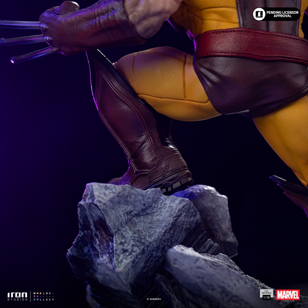 Marvel Wolverine 1:10 Scale Statue  (Prototype Shown) View 9