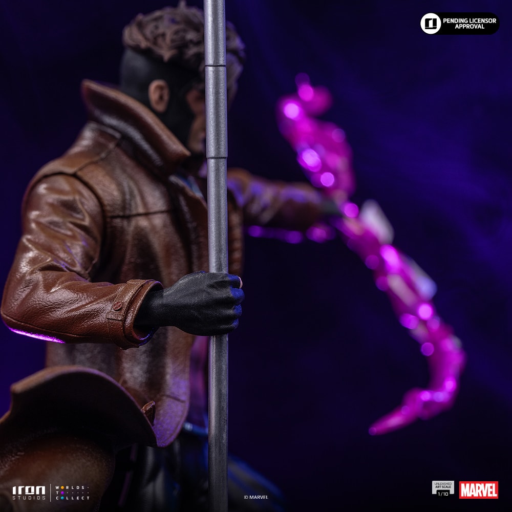 Marvel Gambit Unleashed 1:10 Scale Statue  (Prototype Shown) View 7