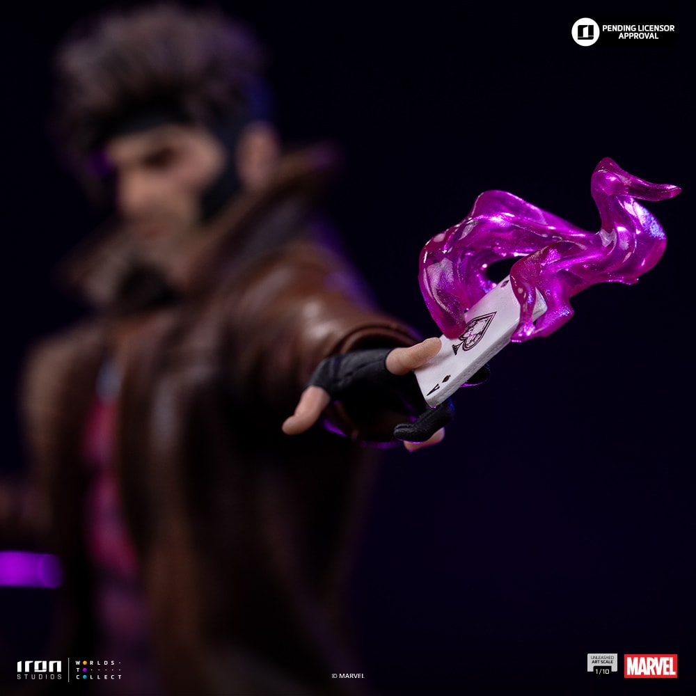Marvel Gambit Unleashed 1:10 Scale Statue  (Prototype Shown) View 9