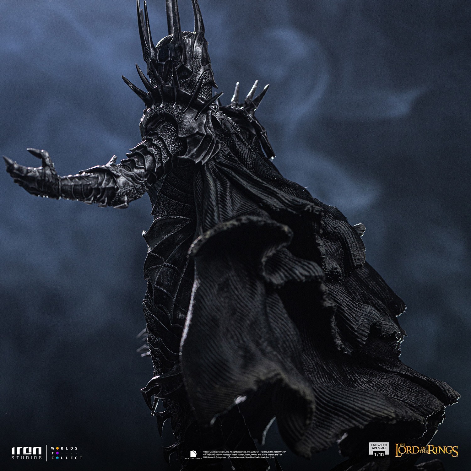 The Lord of the Rings Sauron Unleashed 1:10 Scale Statue  (Prototype Shown) View 3