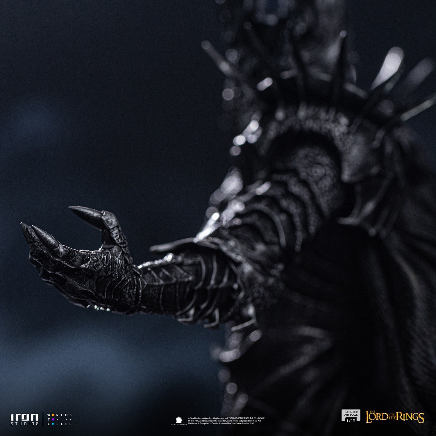 The Lord of the Rings Sauron Unleashed 1:10 Scale Statue  (Prototype Shown) View 7