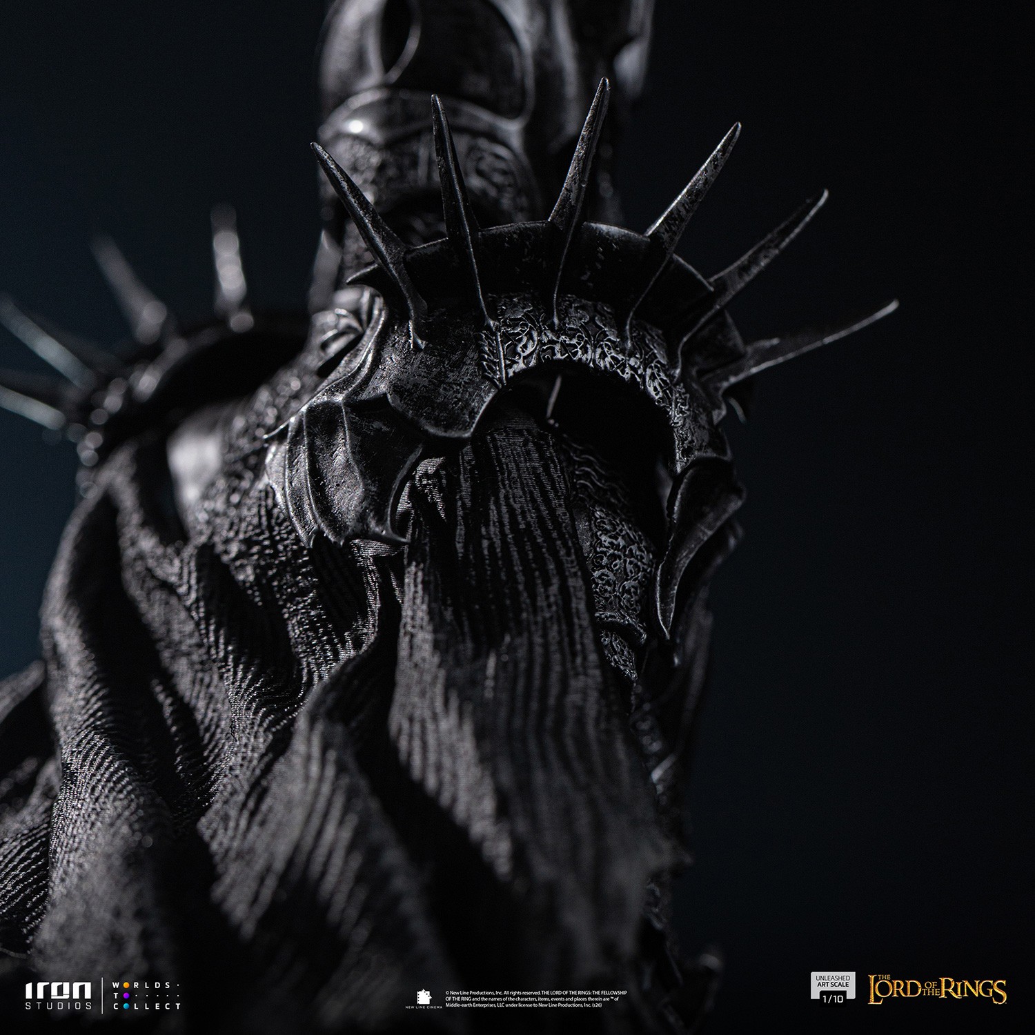 The Lord of the Rings Sauron Unleashed 1:10 Scale Statue  (Prototype Shown) View 8