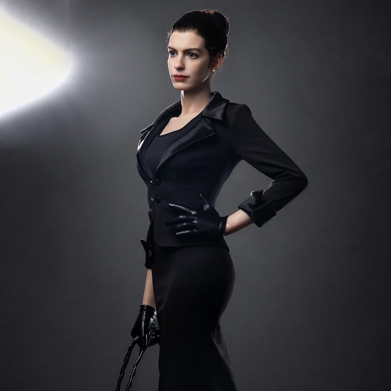 DC Comics Catwoman 1:2 Scale Statue  (Prototype Shown) View 1