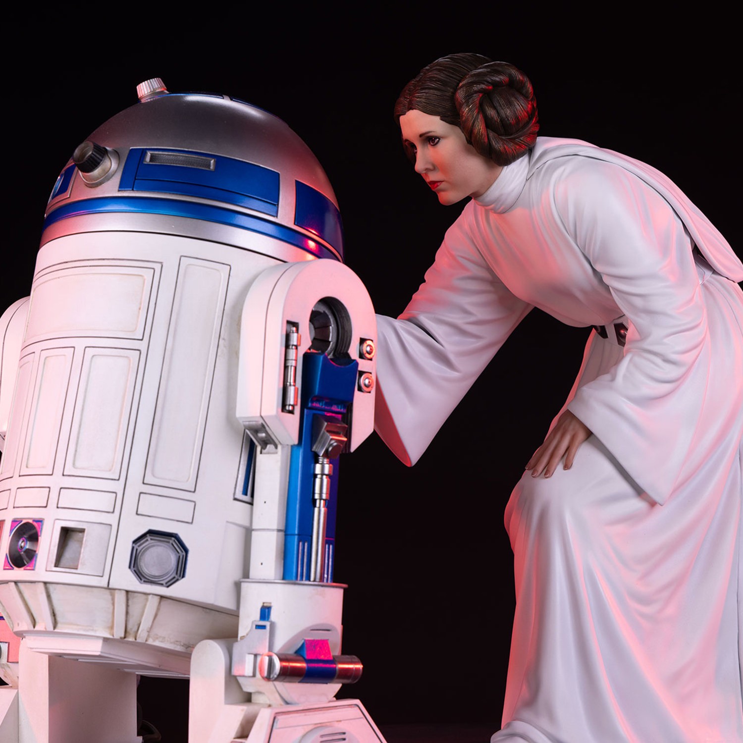 Star Wars Princess Leia Statues  (Prototype Shown) View 4