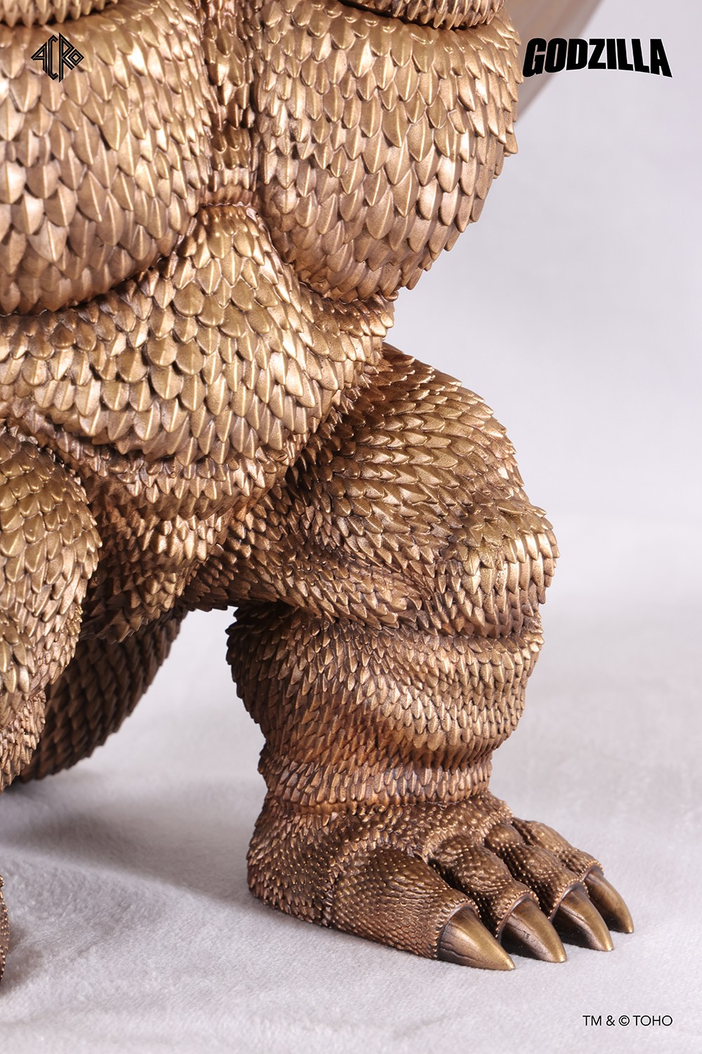 Godzilla King Ghidorah Vinyl Collectible  (Prototype Shown) View 16