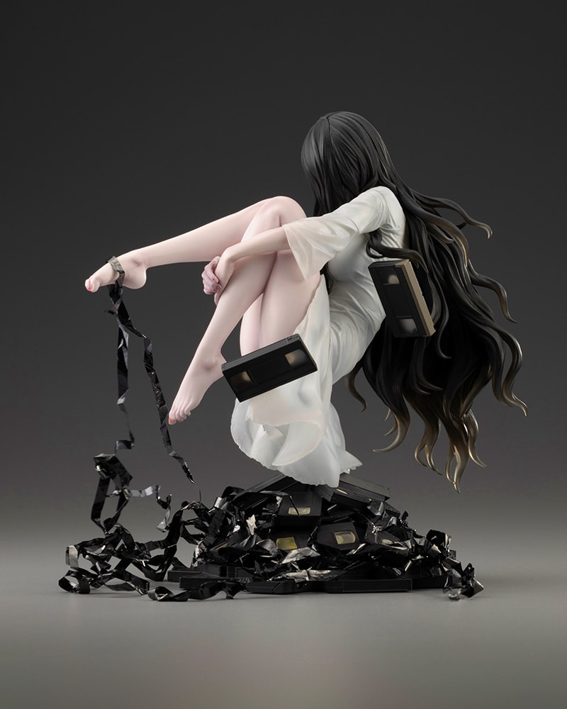 Sadako Sadako Bishoujo (rerun) Statues  (Prototype Shown) View 8