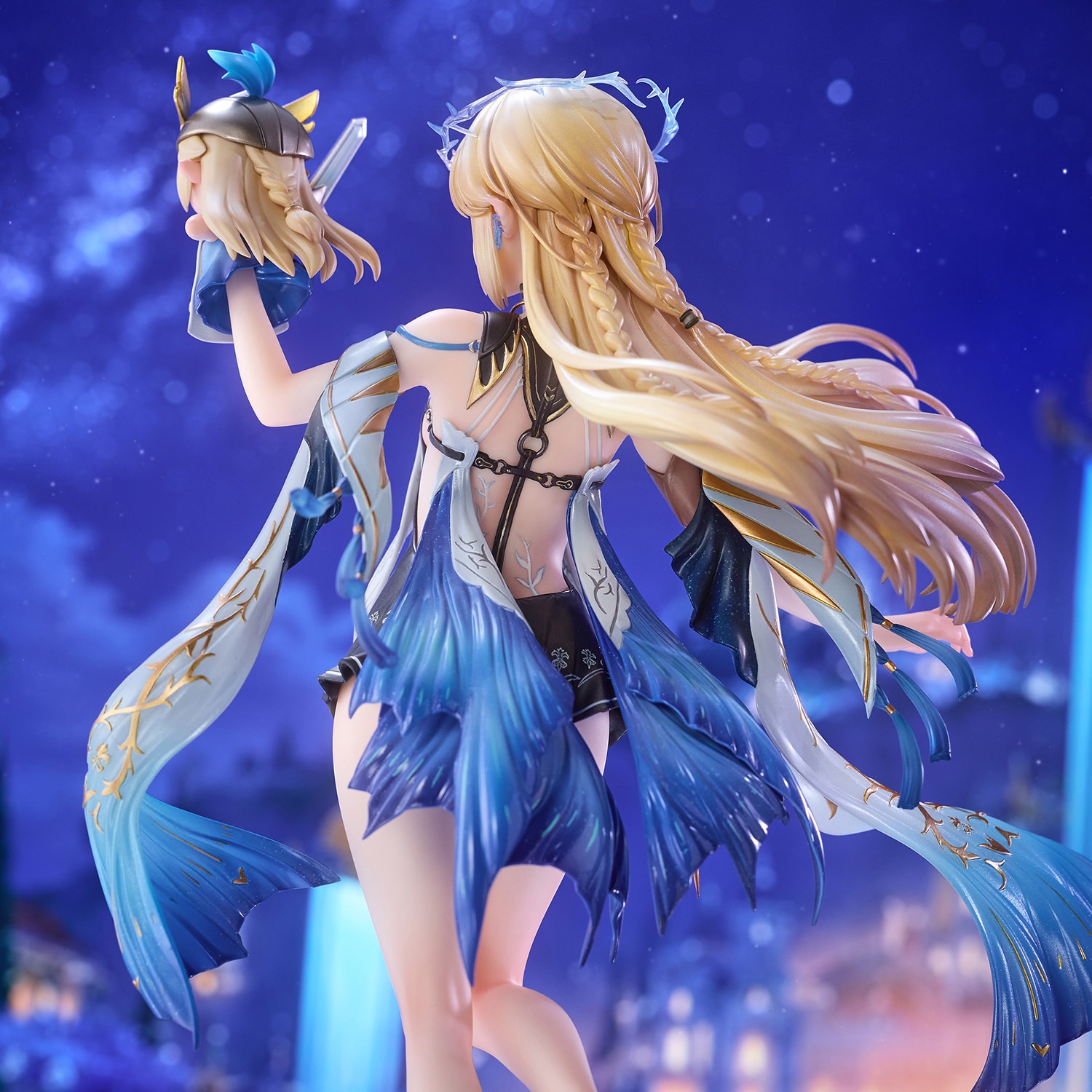 Wuthering Waves Cartethyia Collectible Figure  (Prototype Shown) View 5