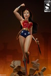 Wonder Woman Exclusive Edition View 4