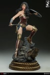 Wonder Woman Exclusive Edition View 3