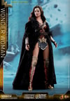 Wonder Woman Deluxe Version (Prototype Shown) View 23