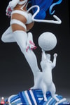 Menat as Felicia