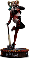 Harley Quinn (Gotham City Sirens) Collector Edition (Prototype Shown) View 11