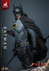 Batman (Arctic Suit) (Prototype Shown) View 15