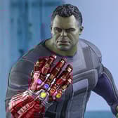 Hot Toys Hulk Collectible