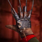  Freddy Krueger Deluxe Glove (The Dream Master) Collectible