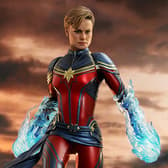 Hot Toys Captain Marvel Collectible