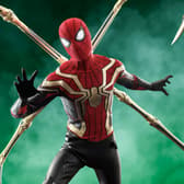 Hot Toys Spider-Man (Integrated Suit) Collectible