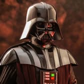 Hot Toys Darth Vader (Deluxe Version) Collectible