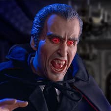 Count Dracula 2.0 (DX With Light) Statue