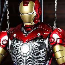 Iron Man Mark III (Construction Version) Sixth Scale Figure