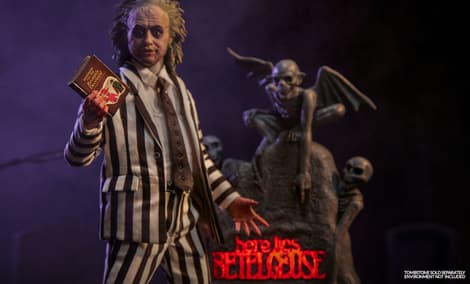 Gallery Feature Image of Beetlejuice Sixth Scale Figure - Click to open image gallery