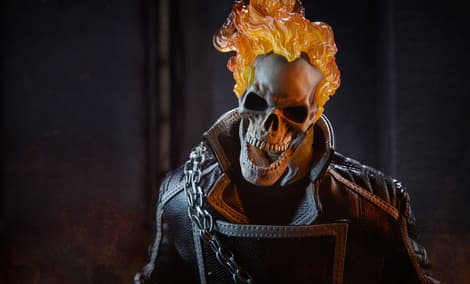 Gallery Feature Image of Ghost Rider Sixth Scale Figure - Click to open image gallery