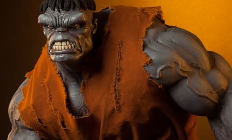 Gallery Feature Image of Gray Hulk Premium Format™ Figure - Click to open image gallery