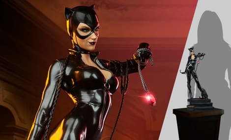 Gallery Feature Image of Catwoman Premium Format™ Figure - Click to open image gallery