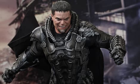 Gallery Feature Image of General Zod Sixth Scale Figure - Click to open image gallery