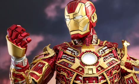 Gallery Feature Image of Iron Man Mark XLI - Bones Retro Armor Version Sixth Scale Figure - Click to open image gallery