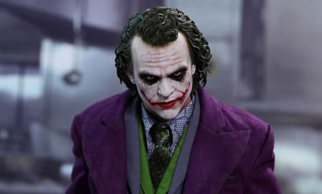 Gallery Feature Image of The Joker Quarter Scale Figure - Click to open image gallery
