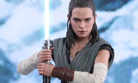 Gallery Feature Image of Rey Jedi Training Sixth Scale Figure - Click to open image gallery