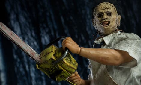 Gallery Feature Image of Leatherface Sixth Scale Figure - Click to open image gallery