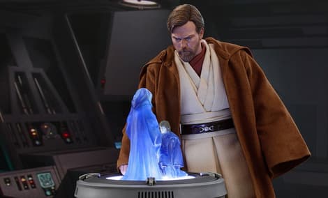 Gallery Feature Image of Obi-Wan Kenobi Deluxe Version Sixth Scale Figure - Click to open image gallery