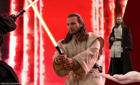 Gallery Feature Image of Qui-Gon Jinn Sixth Scale Figure - Click to open image gallery