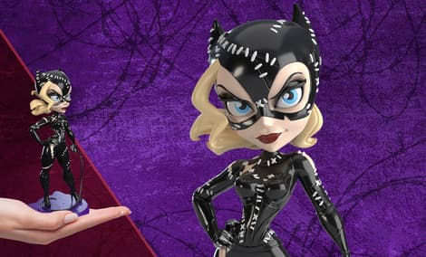 Gallery Feature Image of Catwoman Movie Collectible Vinyl Collectible - Click to open image gallery