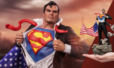Gallery Feature Image of Clark Kent Deluxe 1:10 Scale Statue - Click to open image gallery