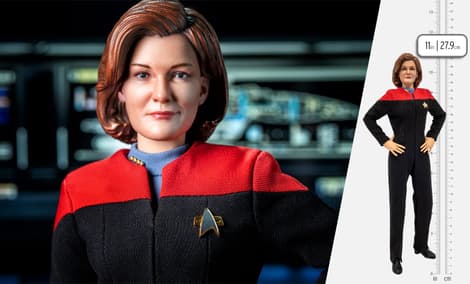 Gallery Feature Image of Captain Kathryn Janeway Sixth Scale Figure - Click to open image gallery