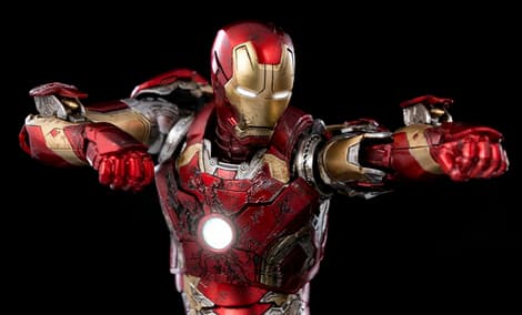 Gallery Feature Image of DLX Iron Man Mark 43 (Battle Damage) Collectible Figure - Click to open image gallery