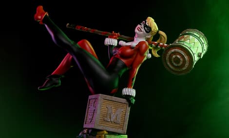 Gallery Feature Image of Harley Quinn Sixth Scale Maquette - Click to open image gallery