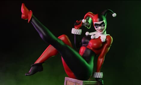 Gallery Feature Image of Harley Quinn Sixth Scale Maquette - Click to open image gallery
